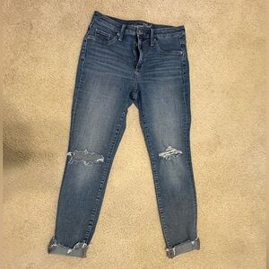 Universal Thread, distressed denim size 8/29R